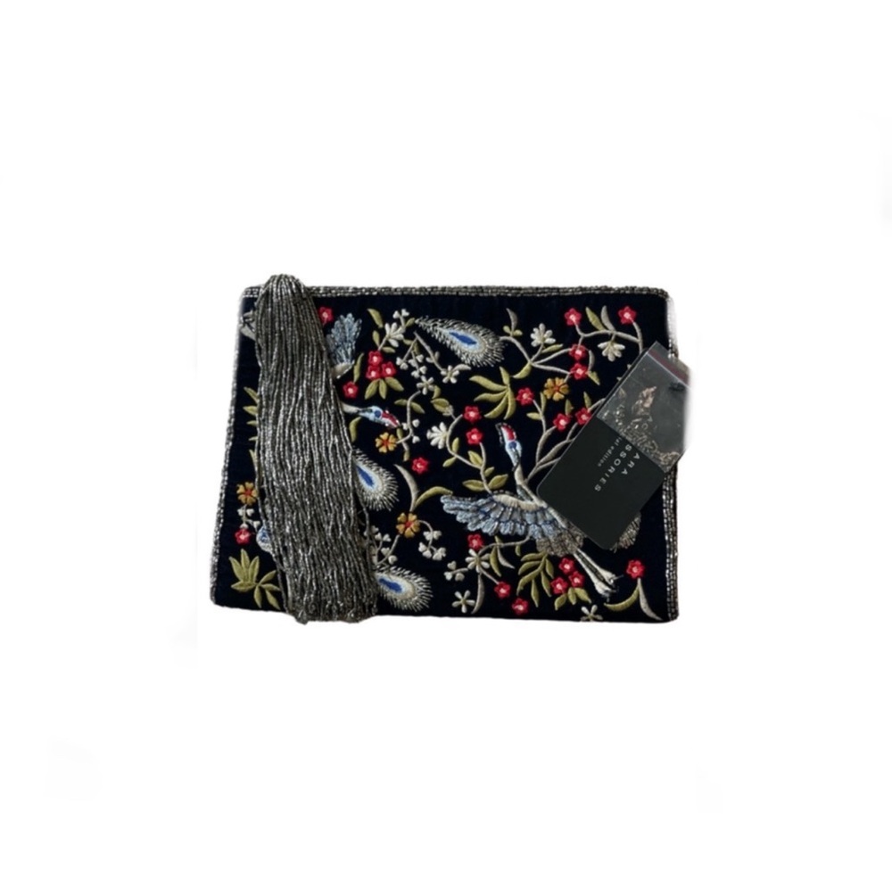 Rare Zara Vintage embroidered collection clutch purse